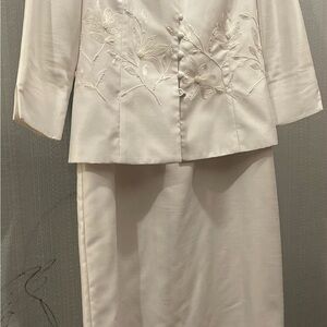 Parisian Works White Floral Dress Set